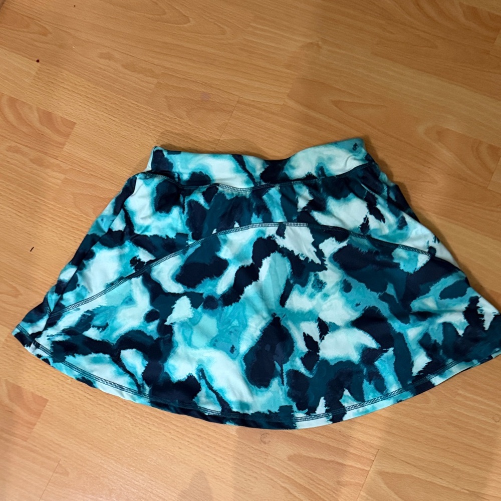 Xersion Blue Teal Tie-Dye fitness Skort - Picture 3 of 7